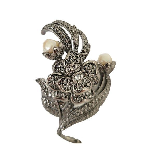 KJL Kenneth J Lane for Avon Marcasite Floral Brooch Pin With Faux Pearls Vtg - Picture 4 of 7